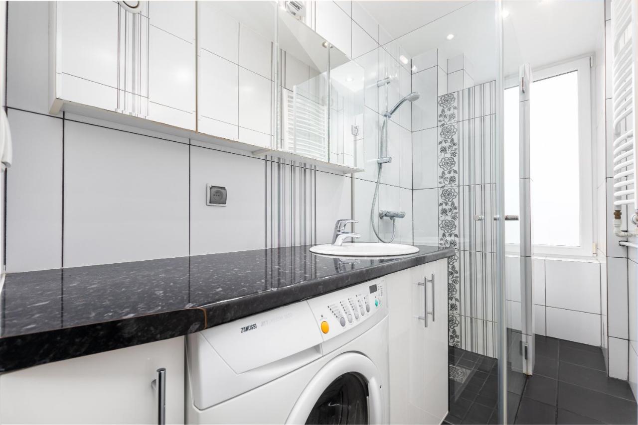 Apartament Chmielna By Your Freedom Varsó Kültér fotó